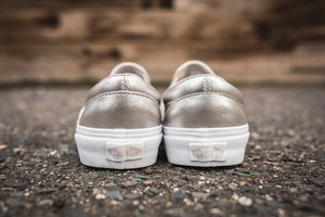 VANS WOMENS CLASSIC SLIP-ON