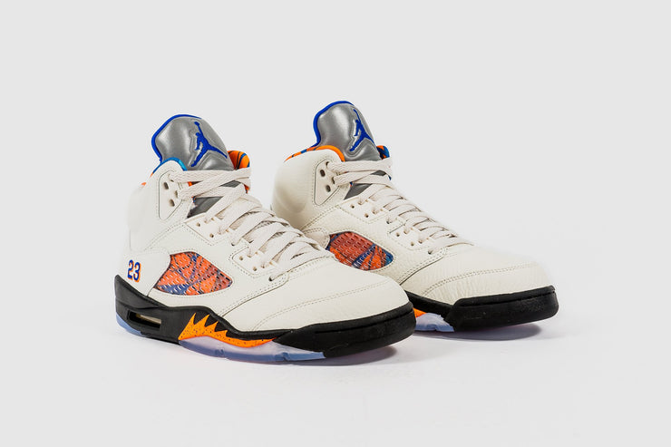AIR JORDAN 5 RETRO "INTERNATIONAL FLIGHT"