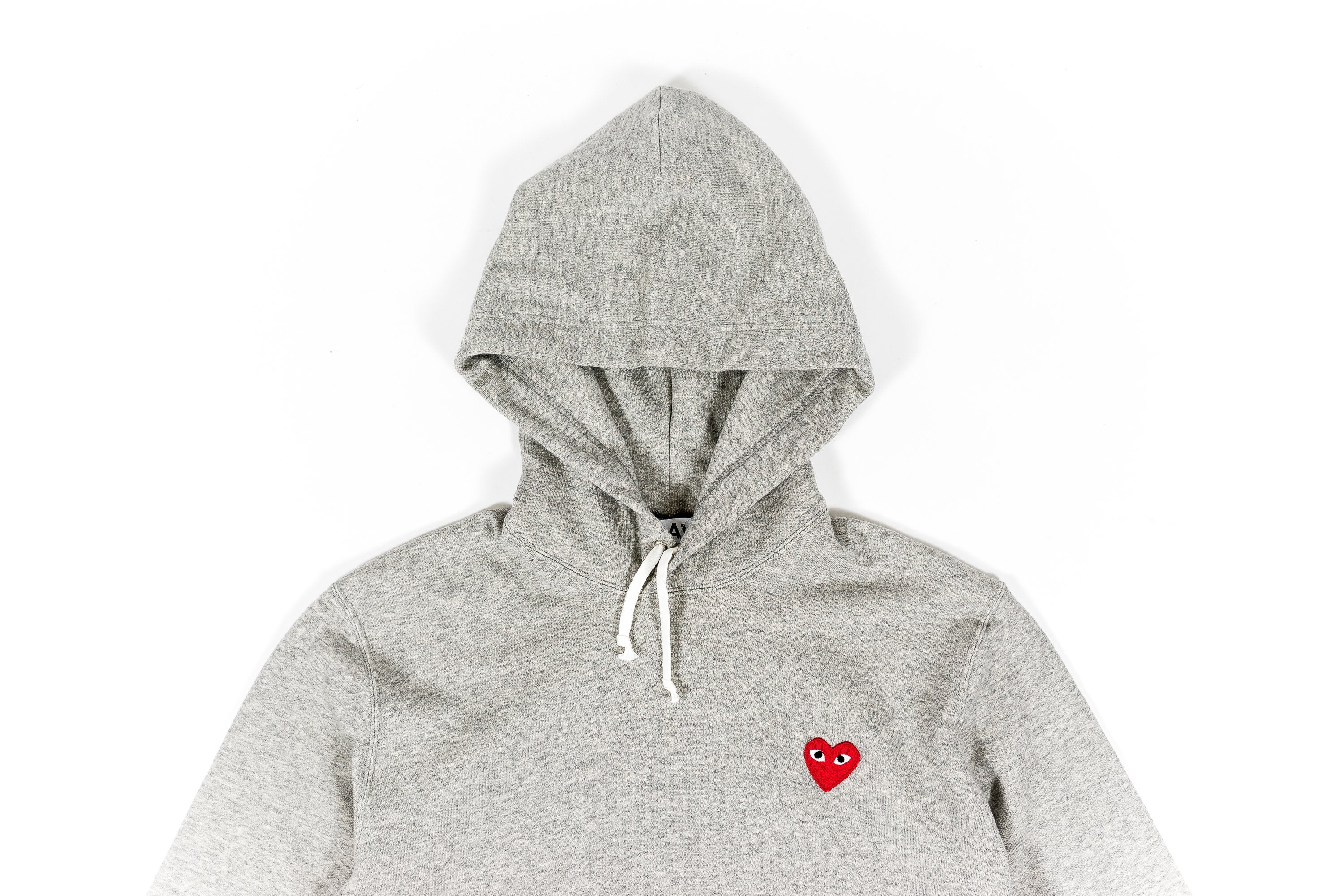 CDG PLAY HOODED SWEATSHIRT - GREY