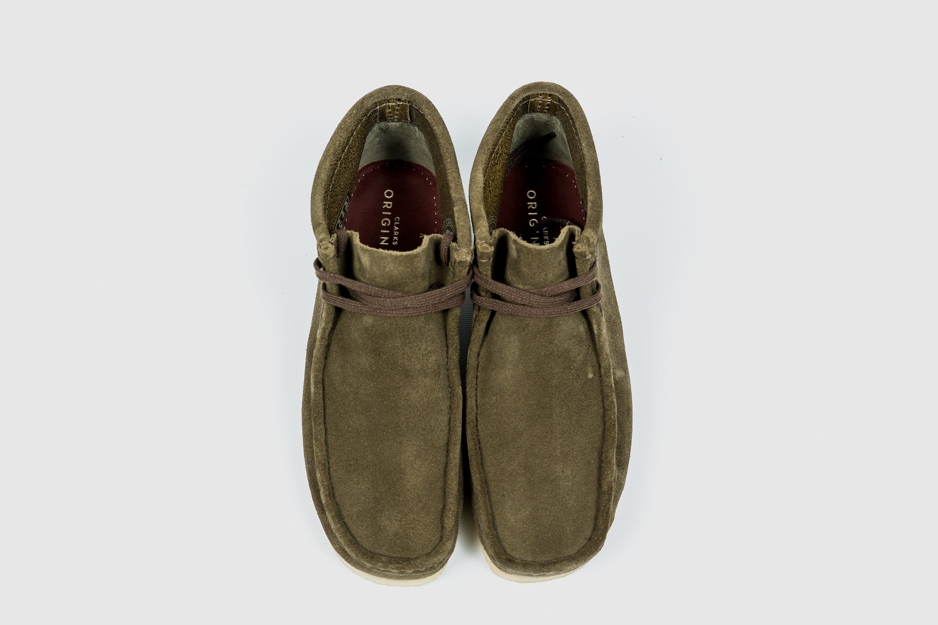 CLARKS WALLABEE BOOT