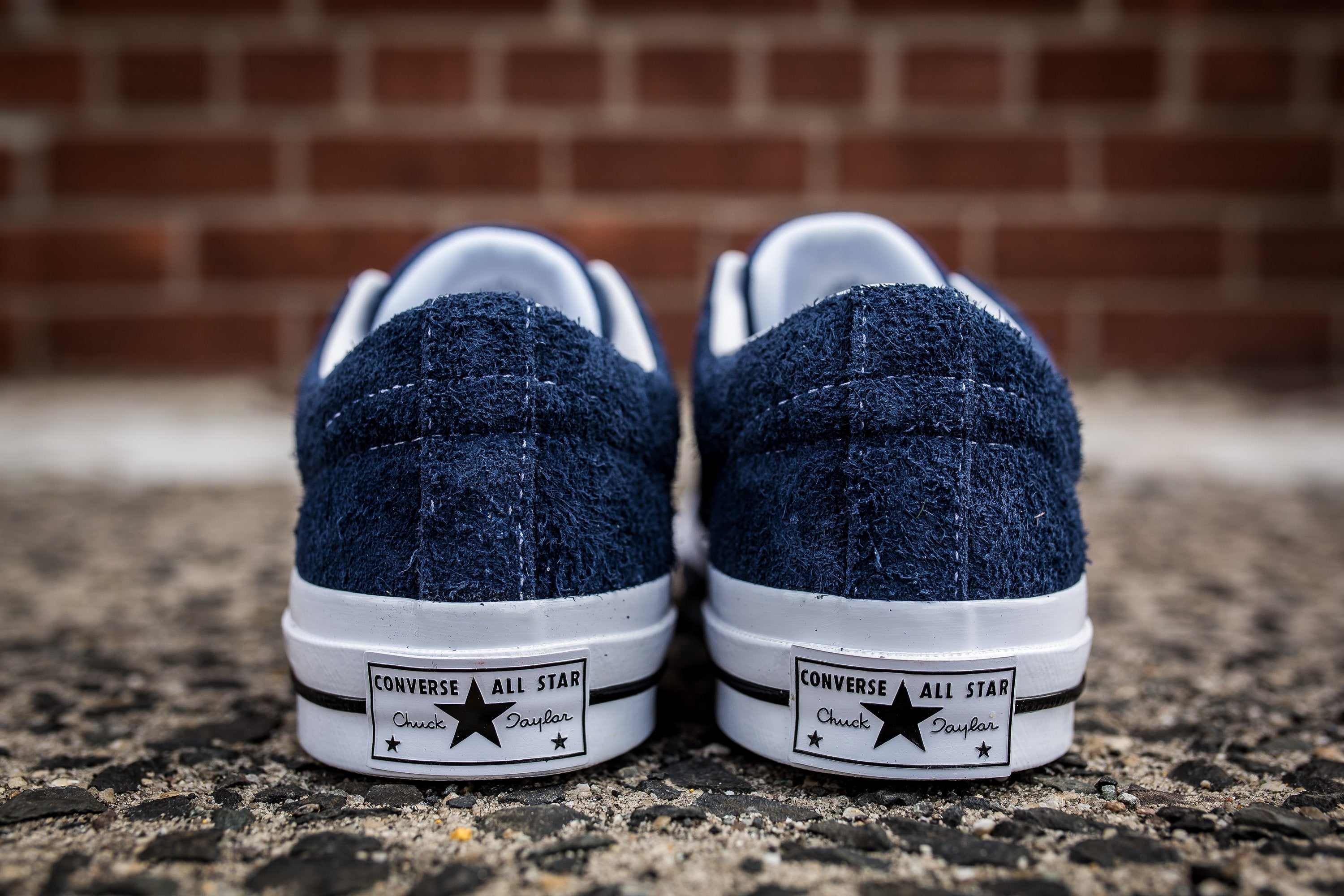 CONVERSE ONE STAR SUEDE LOW TOP - NAVY