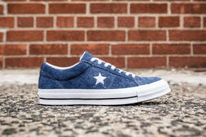 CONVERSE ONE STAR SUEDE LOW TOP - NAVY