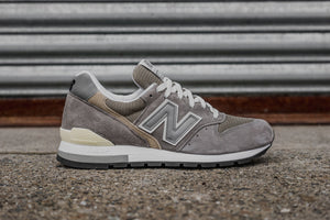 NEW BALANCE M996 - GREY/WHITE