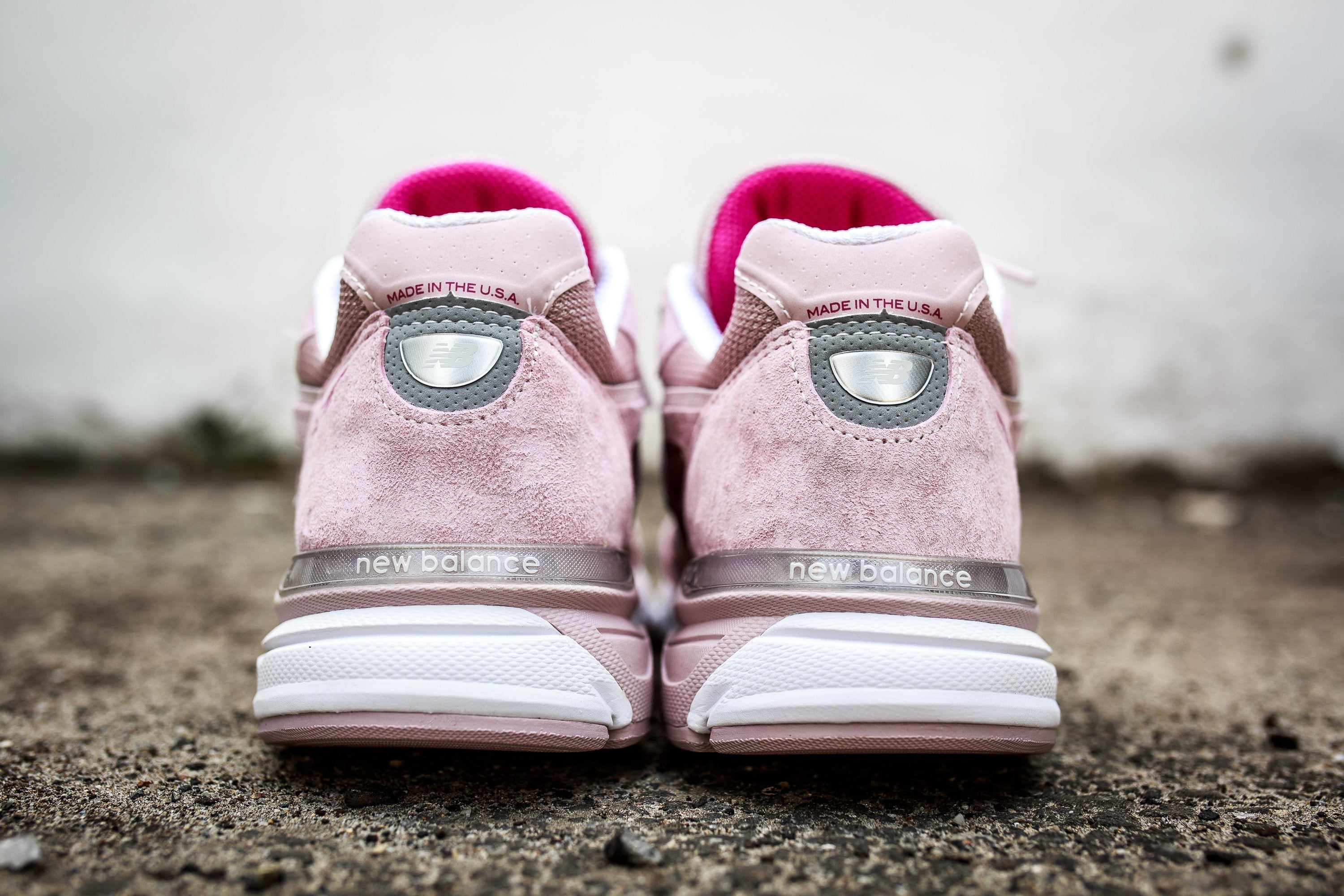 NEW BALANCE M990KMN4 "SUSAN G KOMEN" - DUSTY PINK