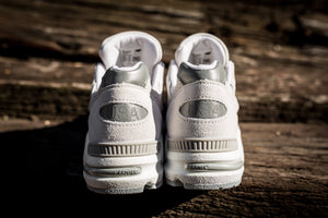 NEW BALANCE M990NC2