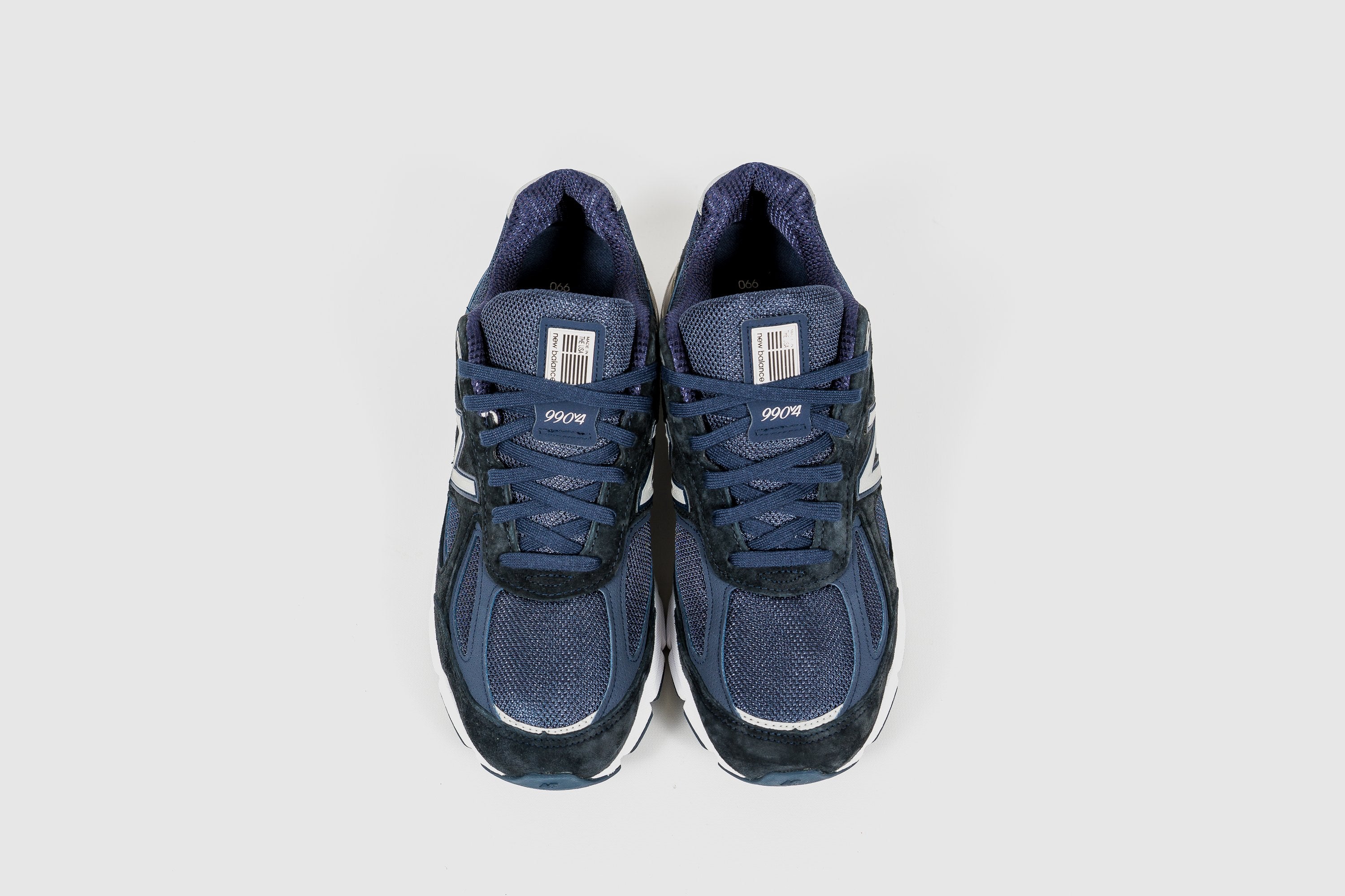 NEW BALANCE M990NV4 MADE IN THE USA