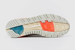 PACKER X DIADORA N9002 "ON/OFF"