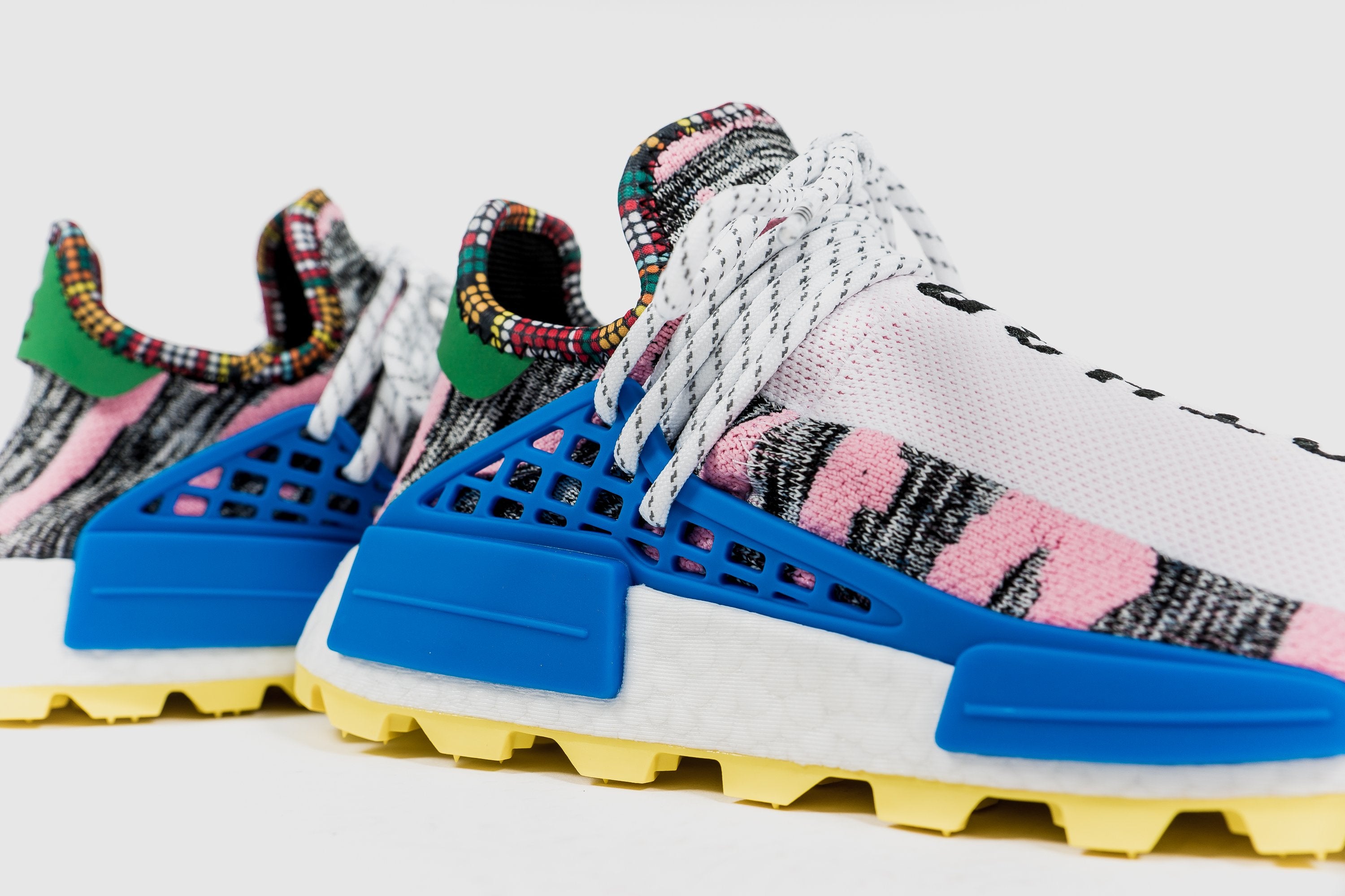 PHARRELL WILLIAMS = ADIDAS ORIGINALS SOLAR HU NMD