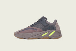 YEEZY BOOST 700 "MAUVE"